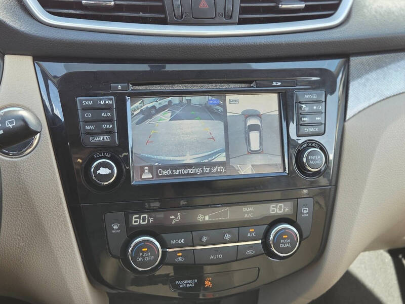 2016 Nissan Rogue SV