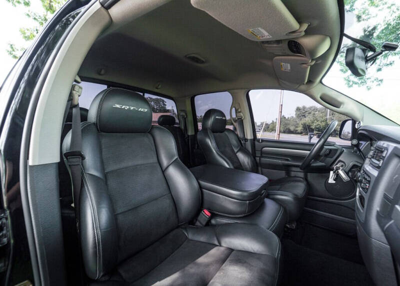 2005 Dodge Ram 1500 SRT-10