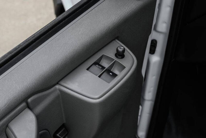 2022 GMC Savana 2500