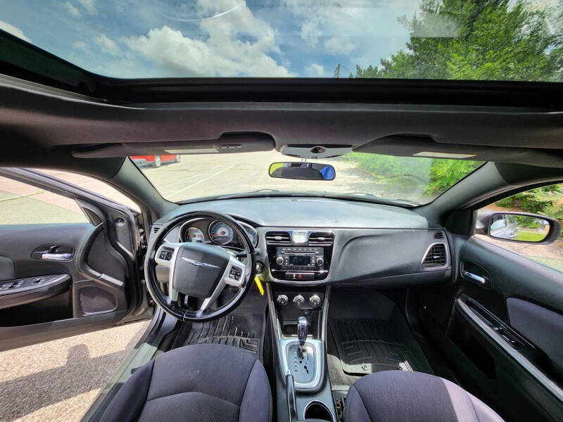 2012 Chrysler 200 Touring