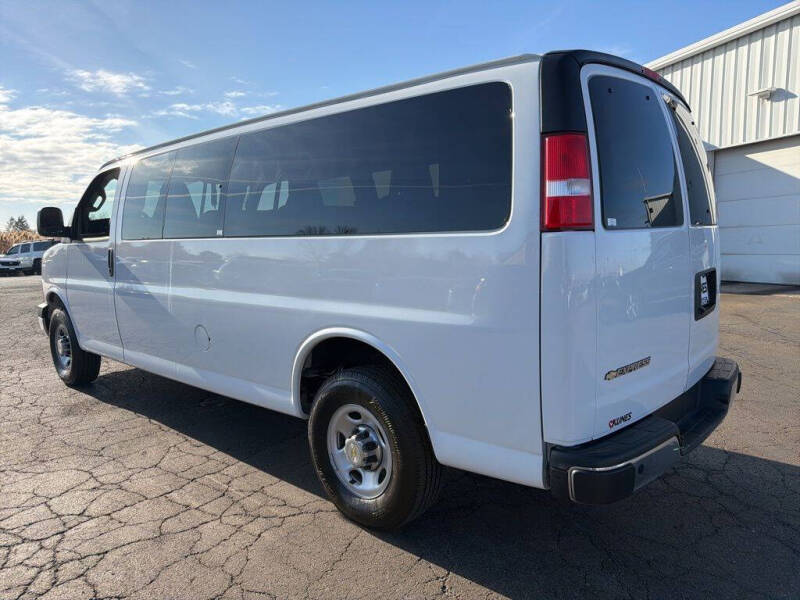 2024 Chevrolet Express LS 3500