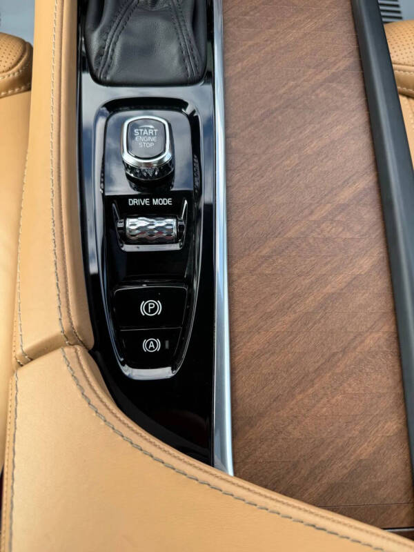 2019 Volvo XC90 T6 Inscription