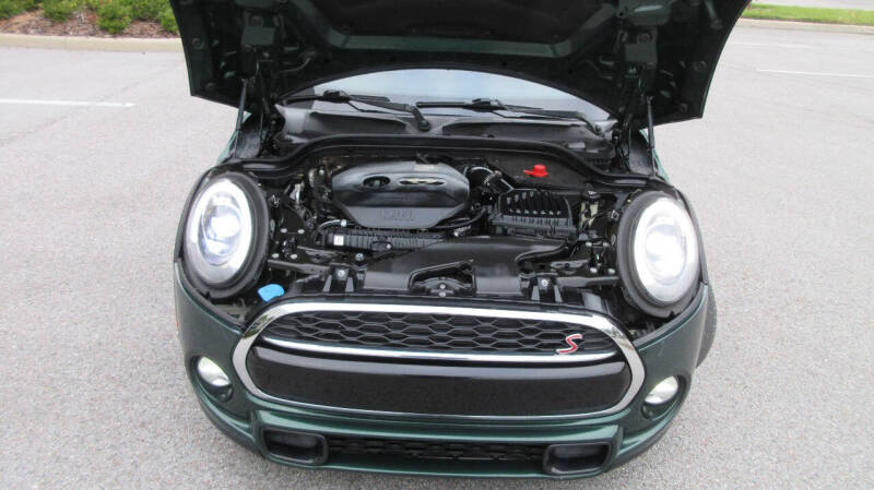 2015 MINI Cooper S photo 52