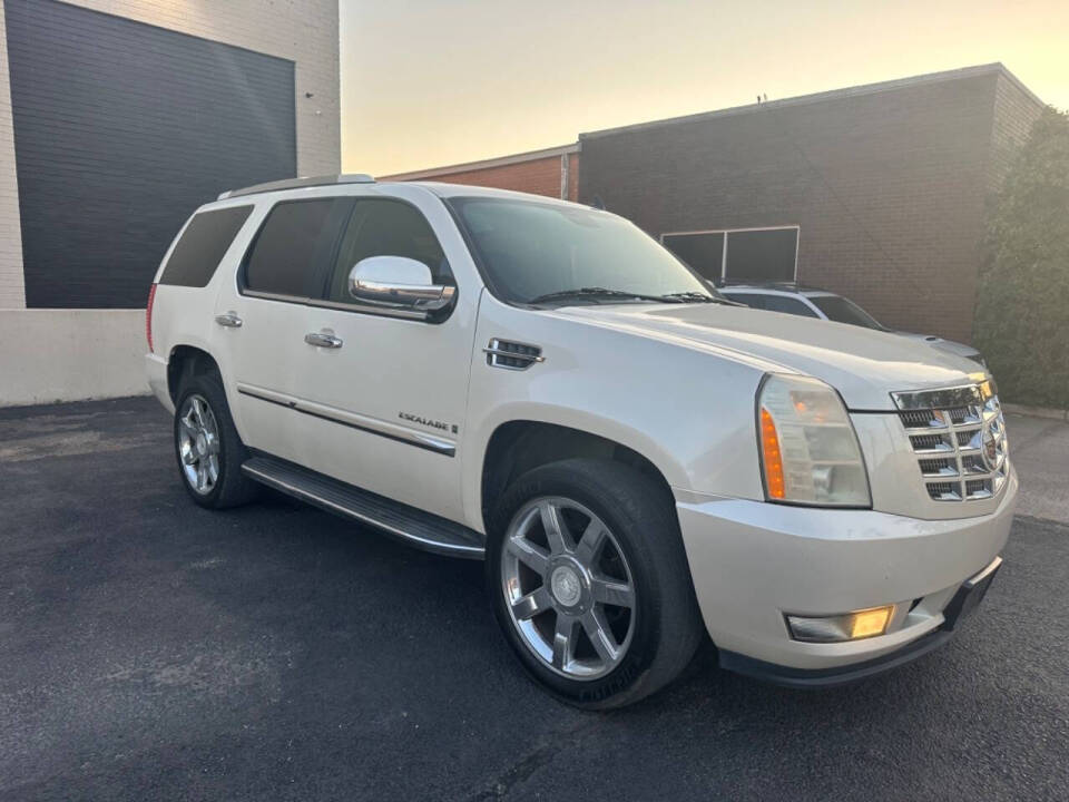 2008 Cadillac Escalade for sale at Sarenco Auto Inc in Dallas, TX