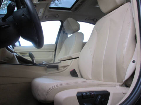 2013 BMW 3 Series 328i