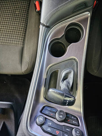 2018 Dodge Challenger SXT Plus