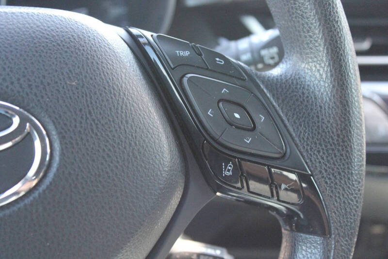 2019 Toyota C-HR LE