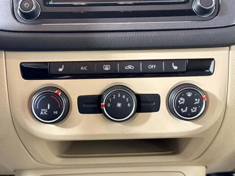 2017 Volkswagen Tiguan 2.0T Limited S 4Motion