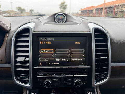 2012 Porsche Cayenne Turbo