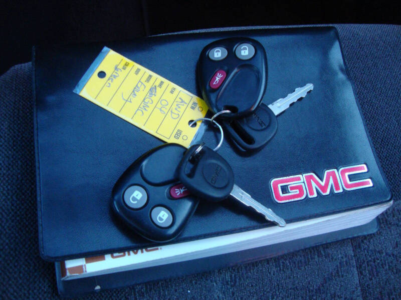 2004 GMC Envoy SLE