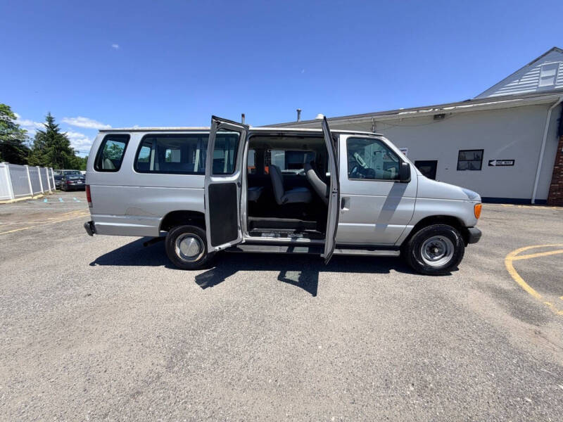 2006 Ford E-Series E-350 SD XL