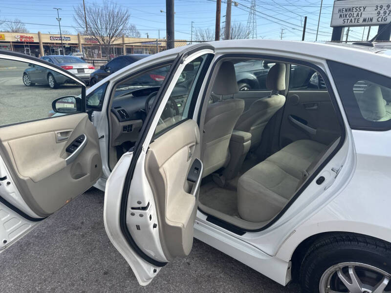 2010 Toyota Prius II