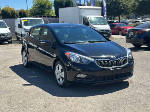 2016 Kia Forte5 LX