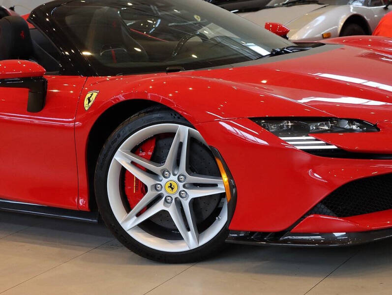 2023 Ferrari SF90 Spider