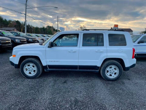 2013 Jeep Patriot for sale at Upstate Auto Sales Inc. in Pittstown NY