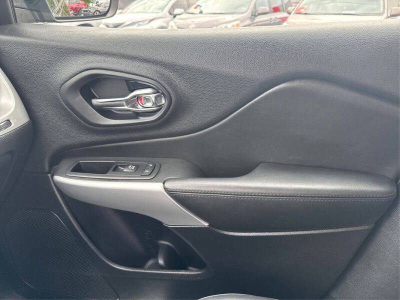 2018 Jeep Cherokee Overland