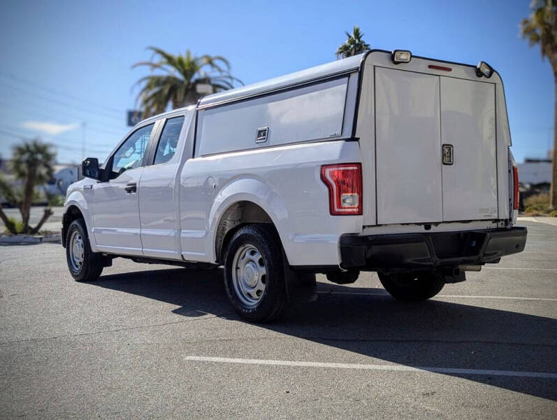 2017 Ford F-150 XL photo 4