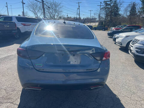 2015 Chrysler 200 S