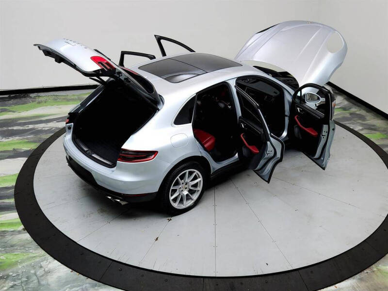 2016 Porsche Macan S