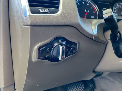 2015 Audi Q5 2.0T quattro Premium Plus