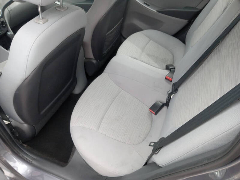 2017 Hyundai Accent Value Edition