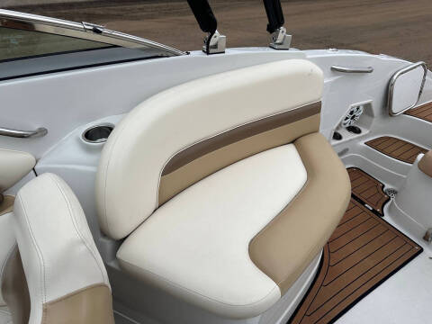 2013 Crownline E260 XS