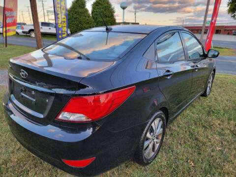 2017 Hyundai Accent Value Edition