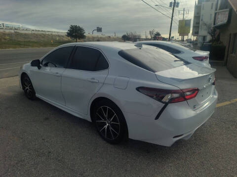 2023 Toyota Camry SE