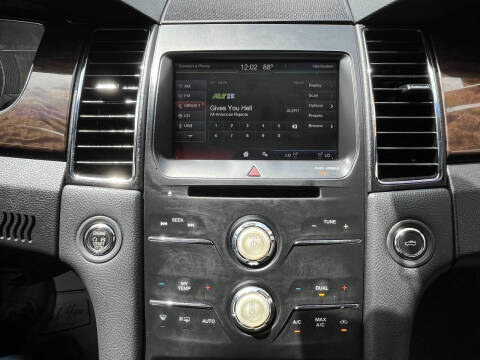 2015 Ford Taurus Limited