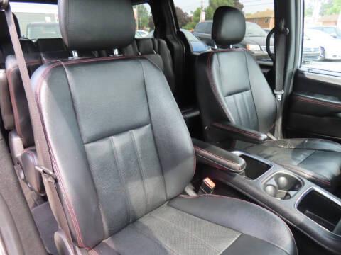 2016 Dodge Grand Caravan R/T