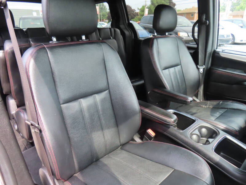 2016 Dodge Grand Caravan R/T