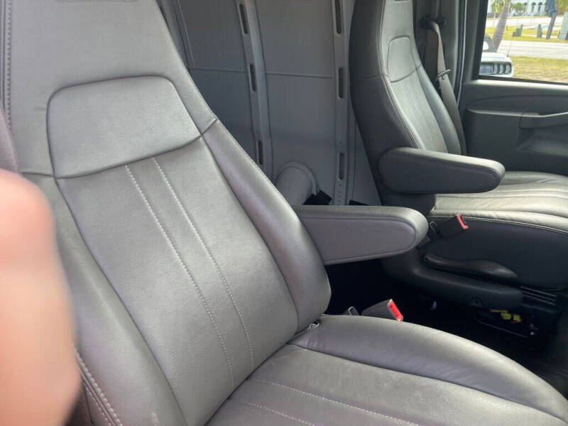 2024 Chevrolet Express 2500