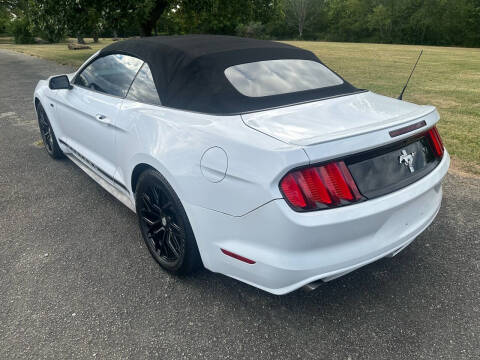 2016 Ford Mustang V6