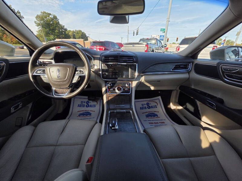 2017 Lincoln Continental Select