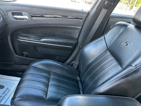 2021 Chrysler 300 S V6