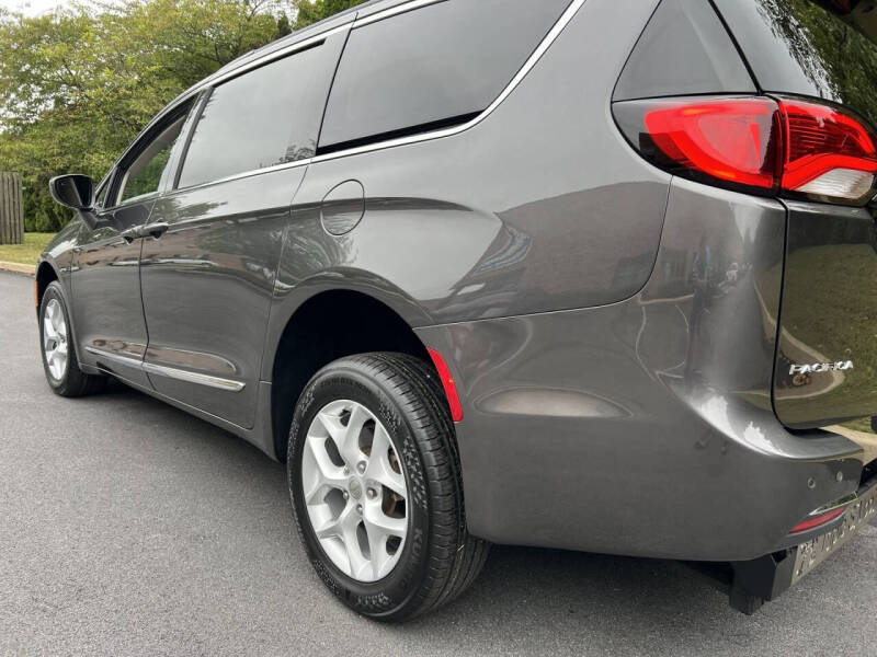 2017 Chrysler Pacifica