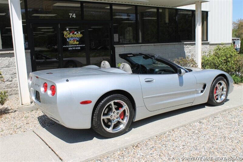 2002 Chevrolet Corvette 24
