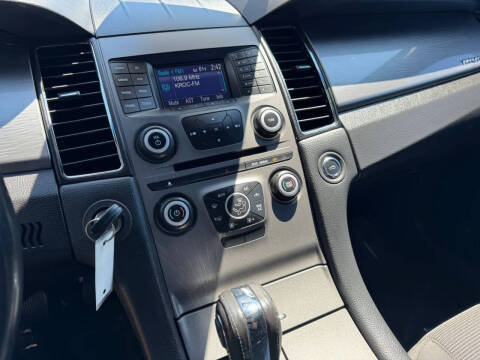 2013 Ford Taurus SEL