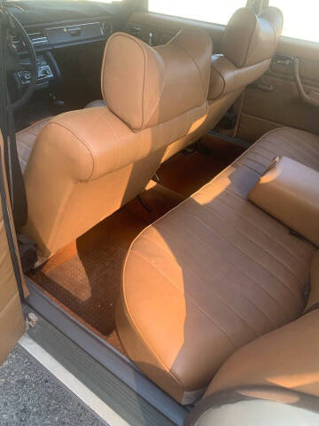 1976 Mercedes-Benz 240-Class