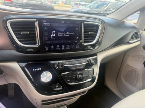 2018 Chrysler Pacifica Touring L Plus