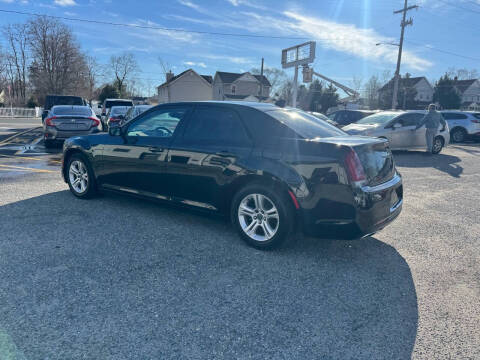 2019 Chrysler 300 Touring