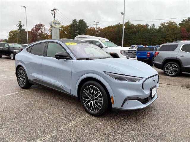 2025 Ford Mustang Mach-E Premium