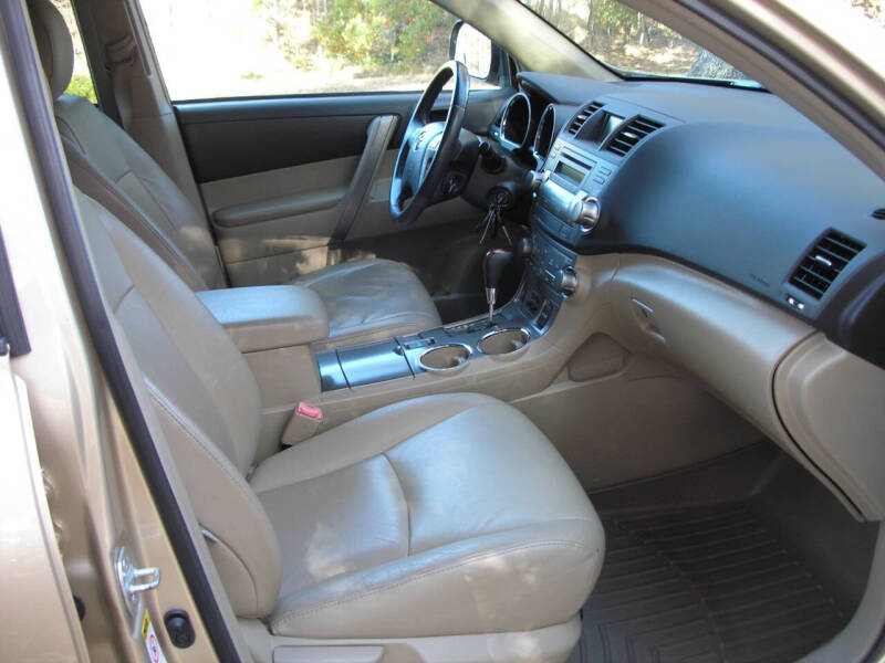 2010 Toyota Highlander SE