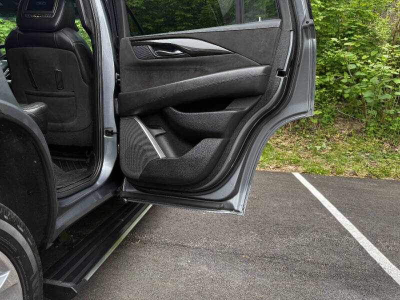 2018 Cadillac Escalade Platinum