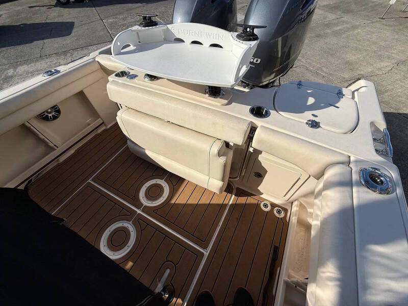 2023 Grady-White Boat Freedom 255