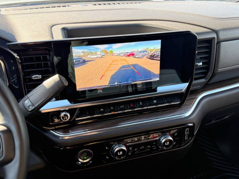 2024 GMC Sierra 1500 Elevation Standard