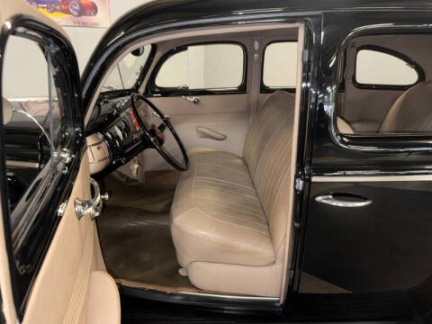 1940 Ford Deluxe