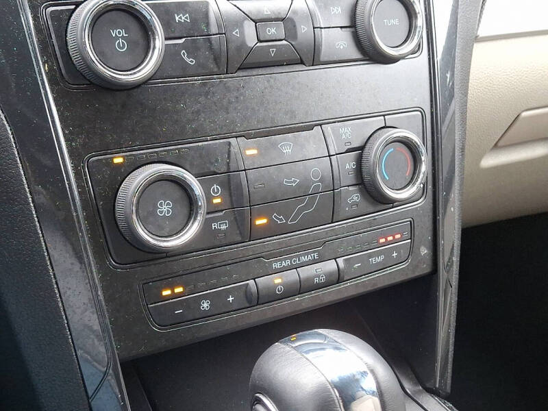 2019 Ford Explorer