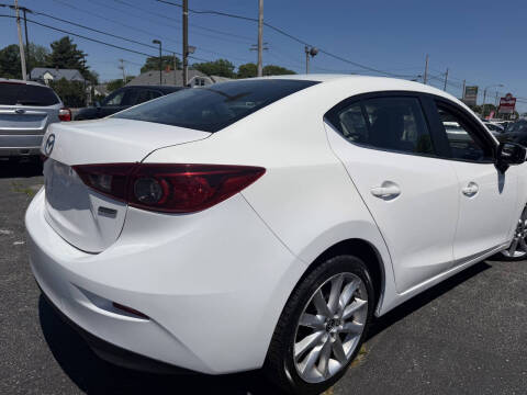 2017 Mazda MAZDA3 Touring
