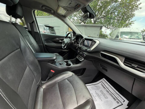 2022 GMC Terrain SLT